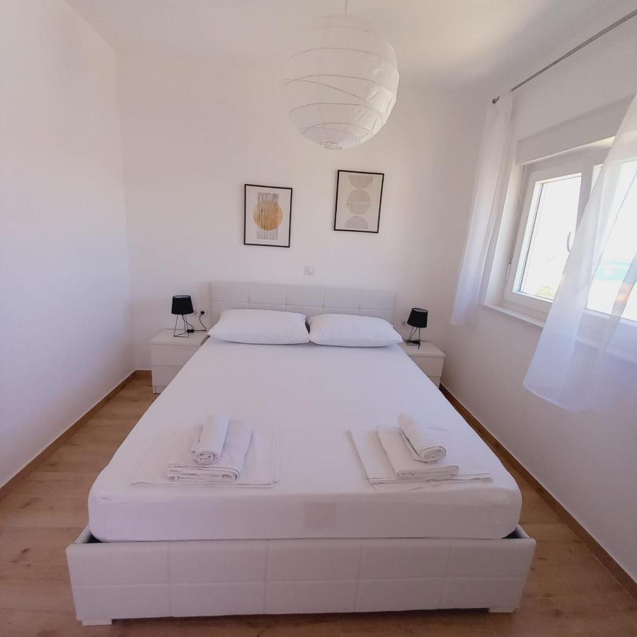 Apartments M & L Murter Bagian luar foto